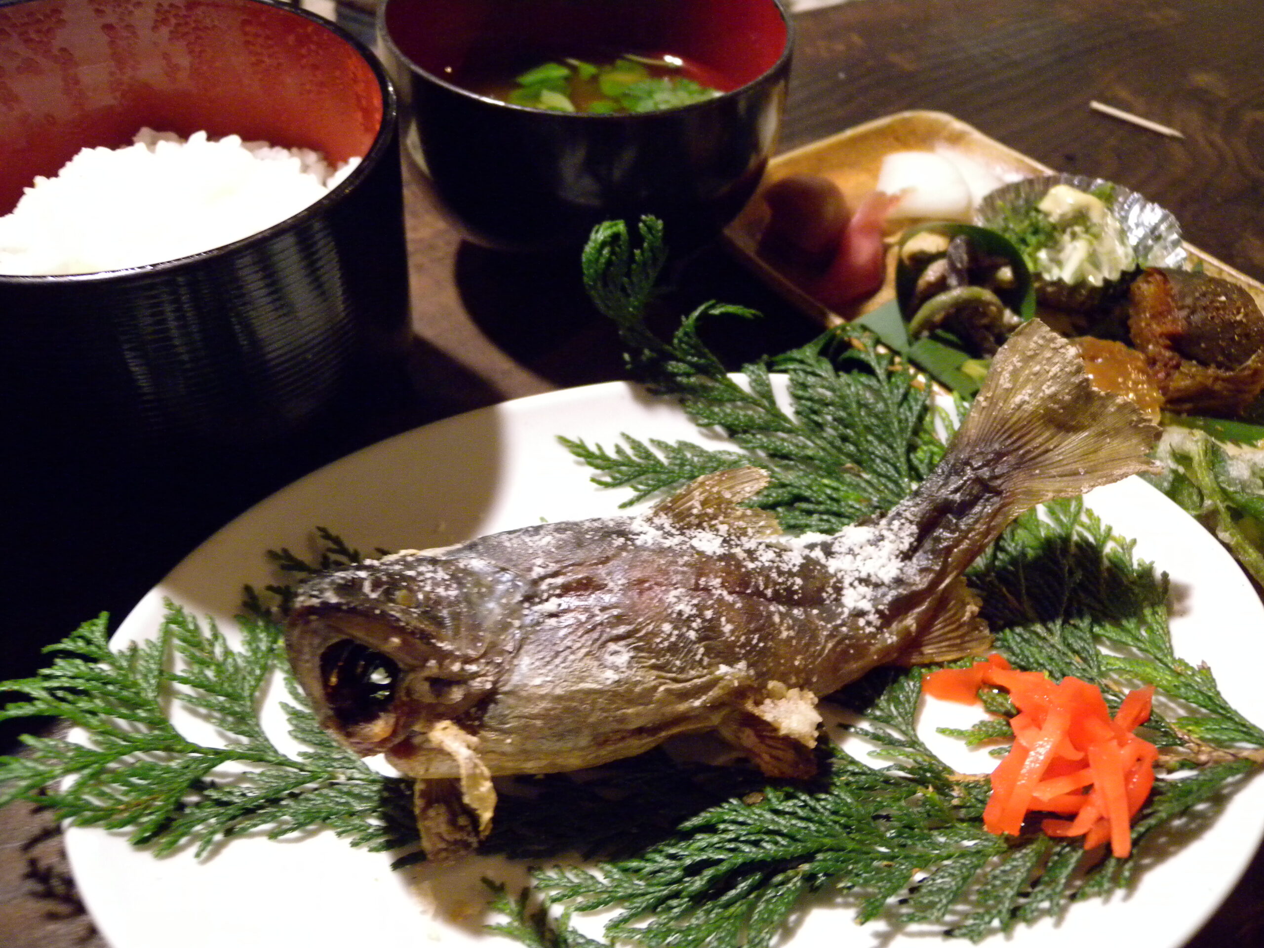 魚籠屋（びくや）