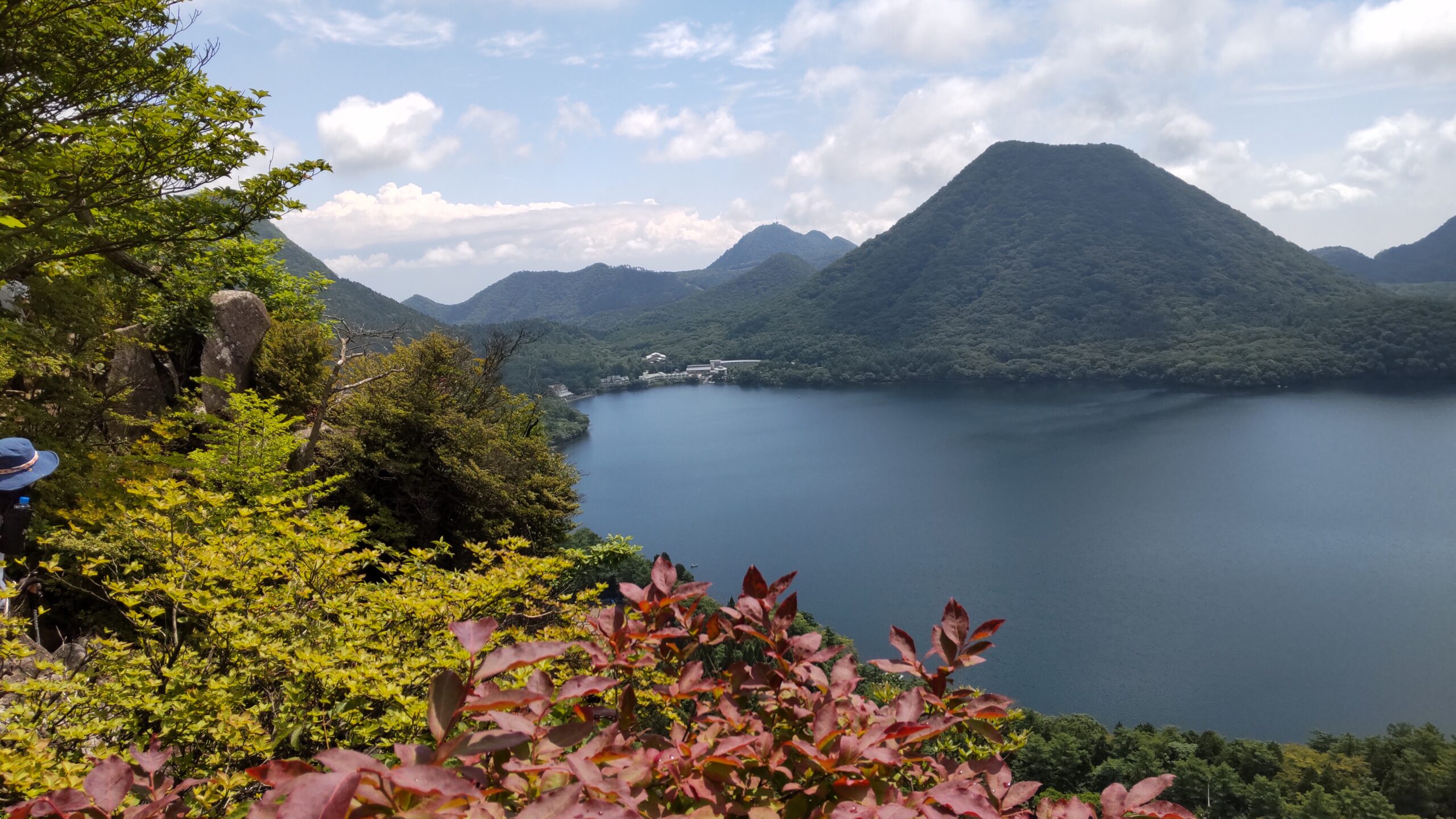 硯岩、掃部ヶ岳からの景色